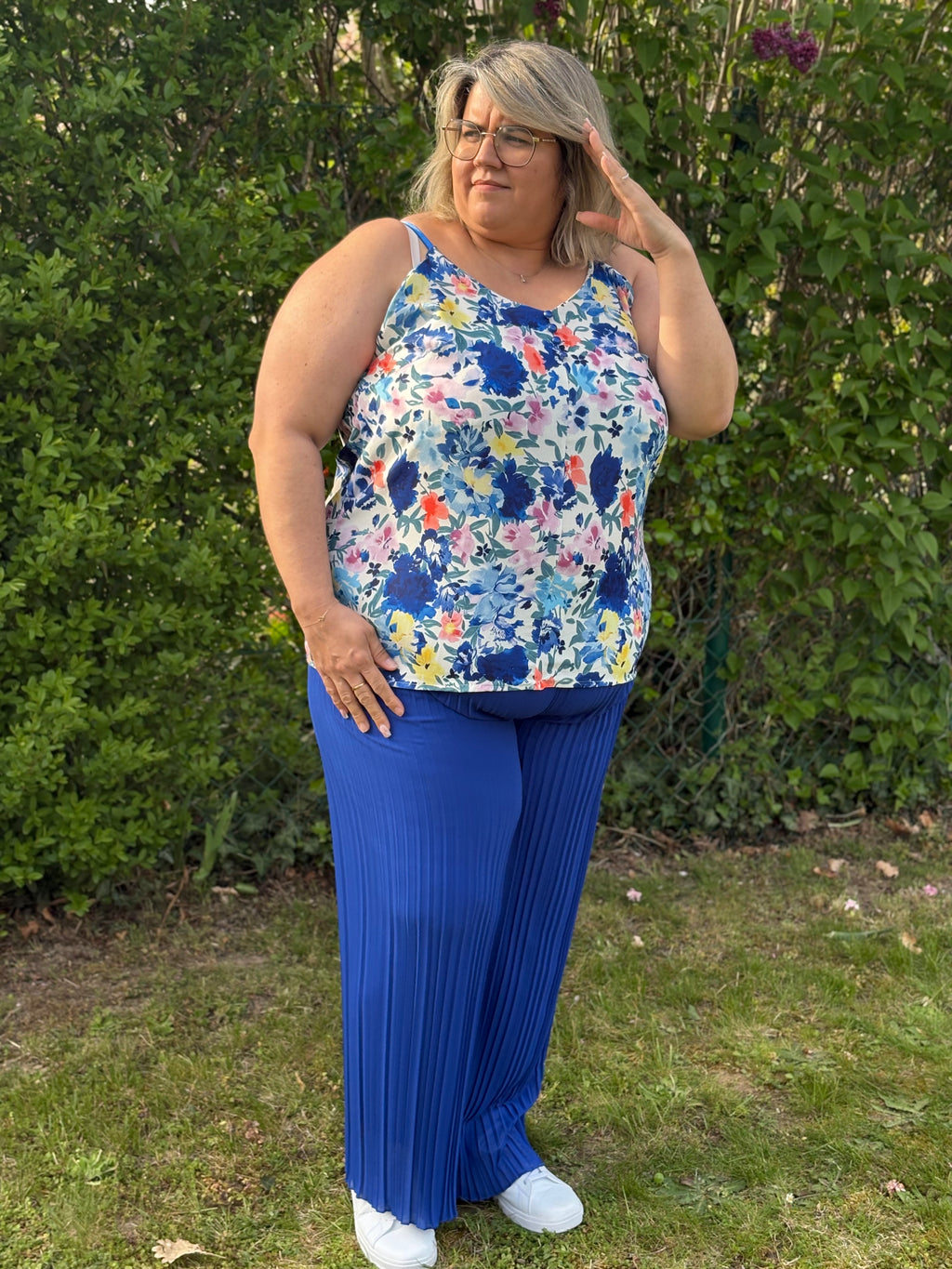 Top - Mily - Bleu roi - Fleuri (grande taille)